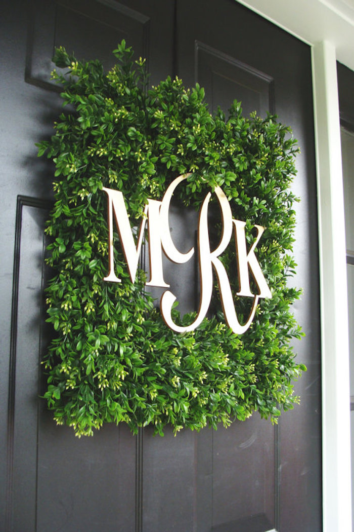 monogram-wreath