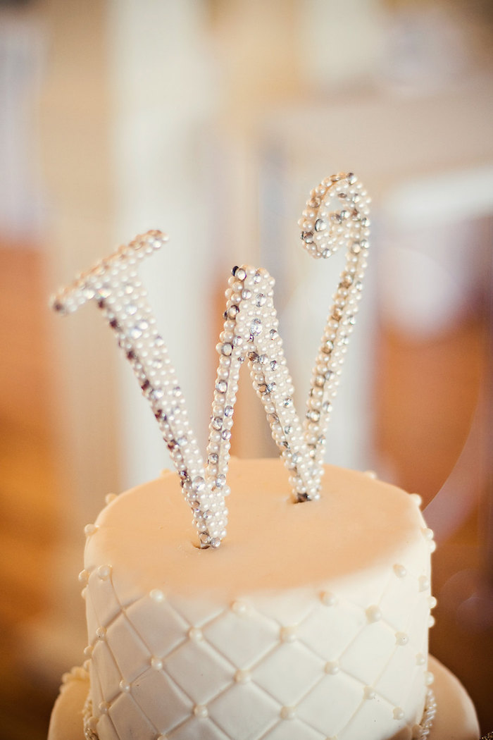 pearl-rhinestone-cake-topper