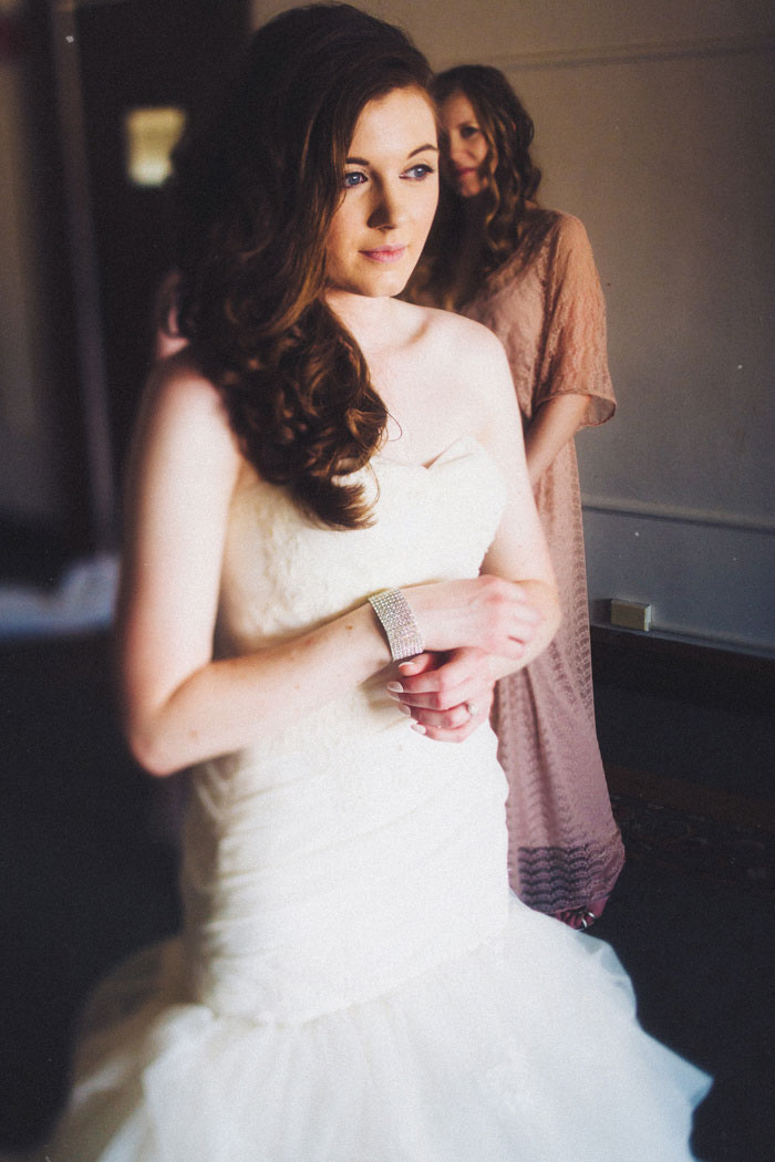 bride getting ready