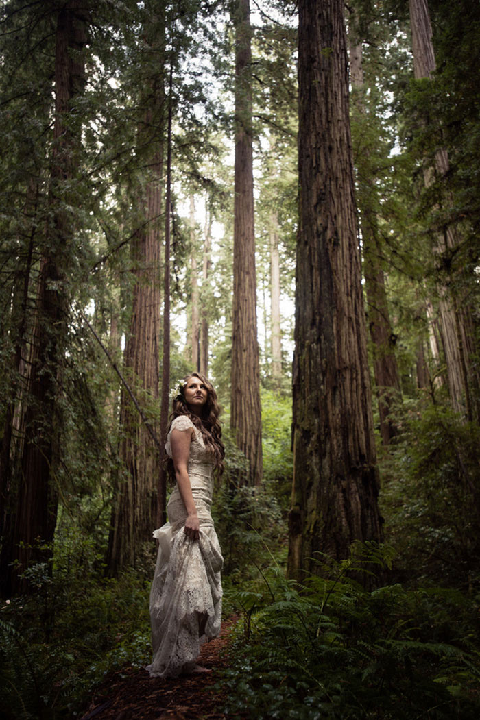 bride portrait in the forest