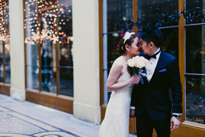 bride and groom in Paris