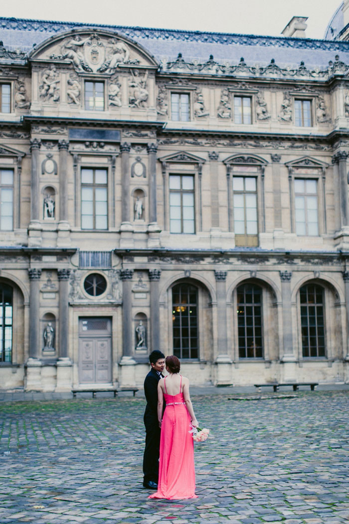 bride and groom by the Louvre