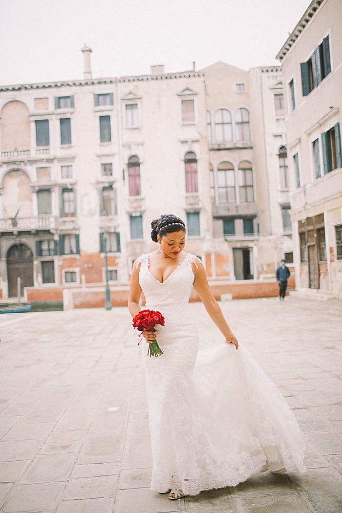 bride portrait in Venice