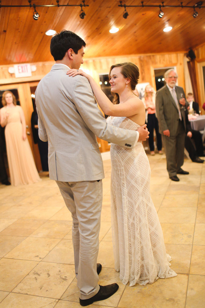 bride and groom first dance