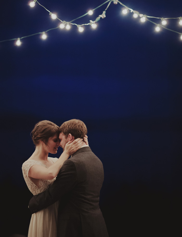 bride and groom first dance