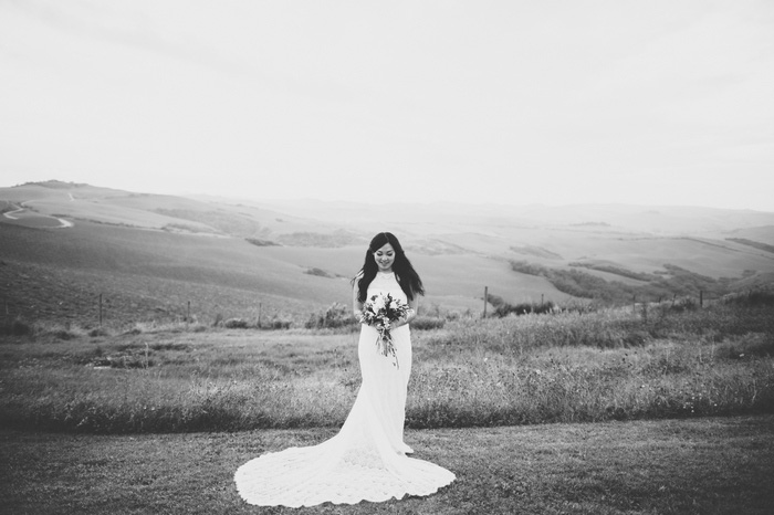 bridal portrait in Tuscany