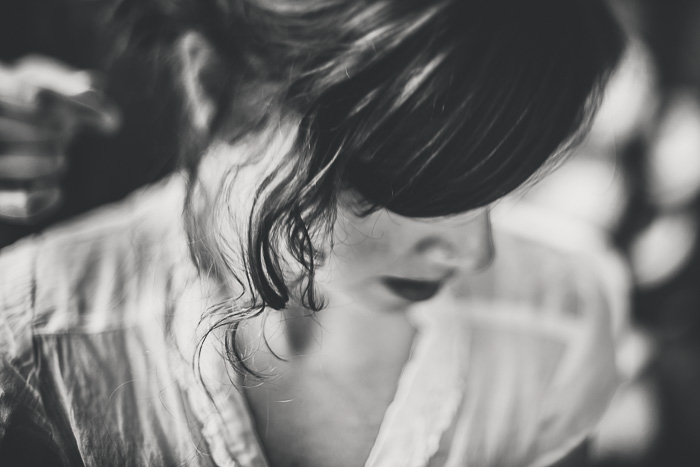 bride portrait getting ready