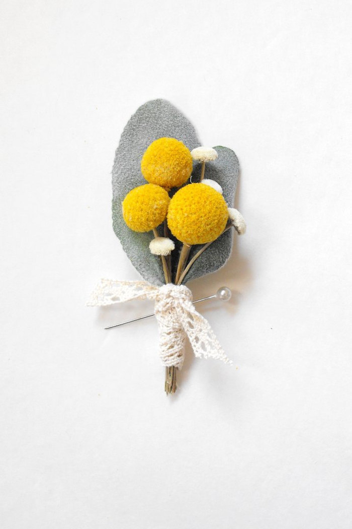 yellow_boutonniere