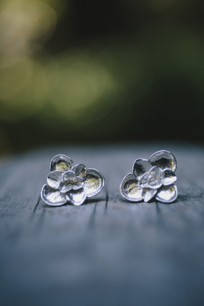 bride's earrings