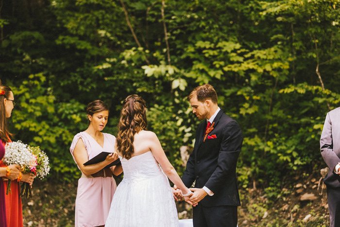 outdoor Kentucky wedding ceremony