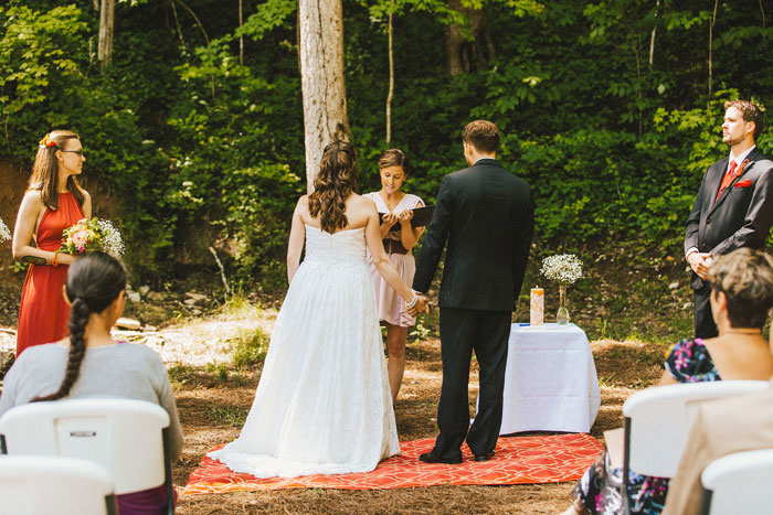 outdoor Kentucky wedding ceremony