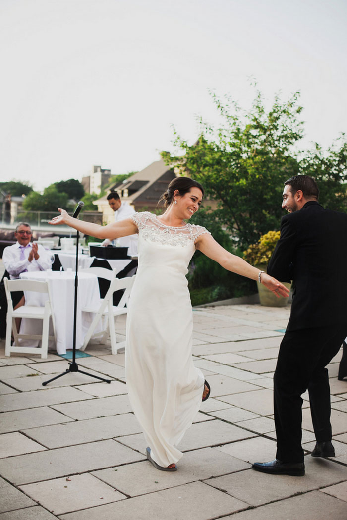 bride and groom first dance