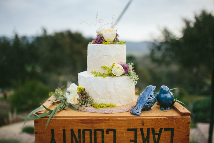 rustic wedding cake