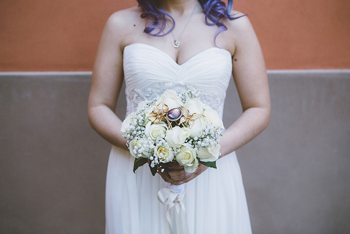 bride holding bouquet