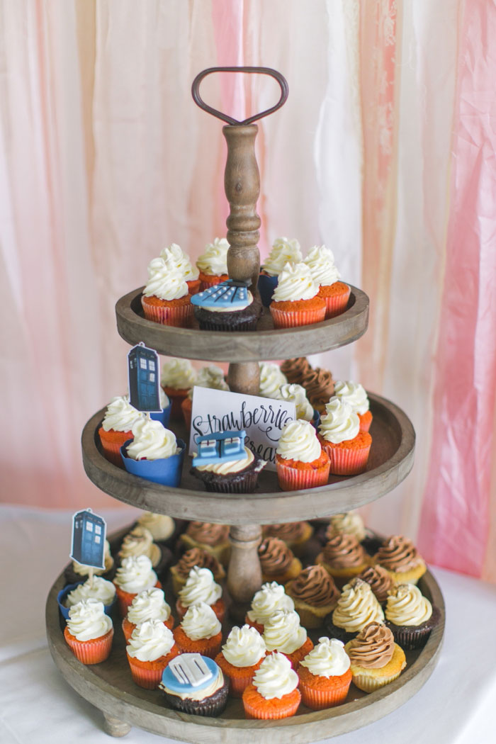 Dr. Who wedding cupcakes