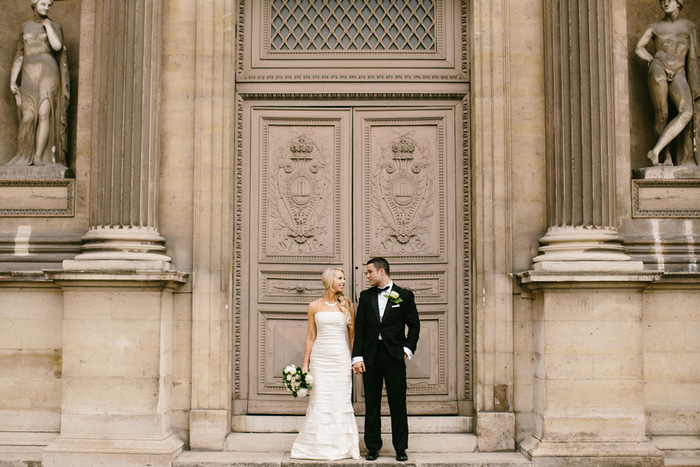 Paris elopement portrait