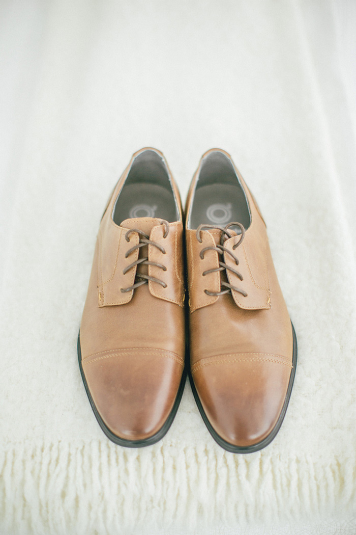 groom's shoes