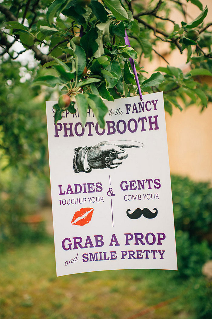 photobooth sign