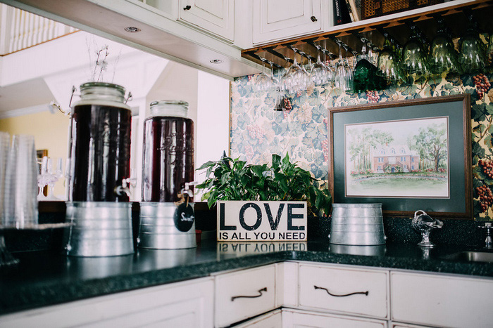 love sign in kitchen