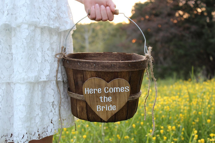 wooden-bucket