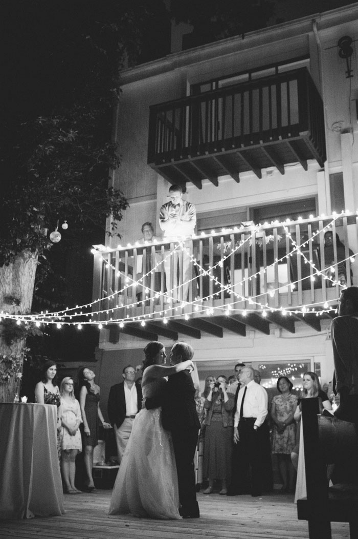 bride and groom first dance