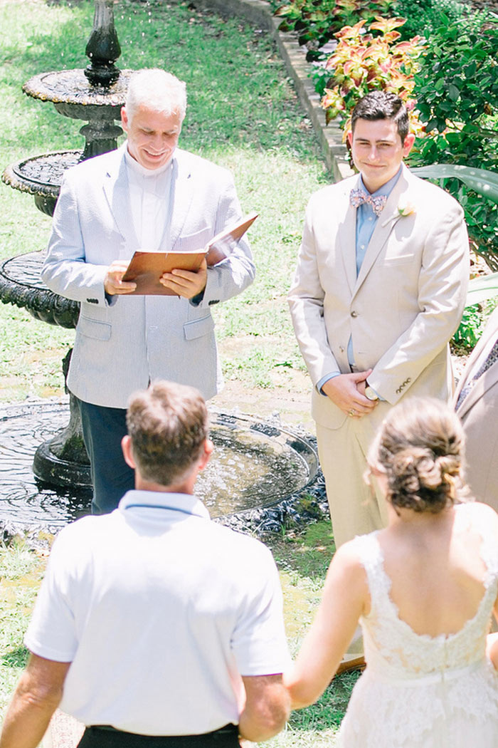 outdoor Savannah wedding ceremony