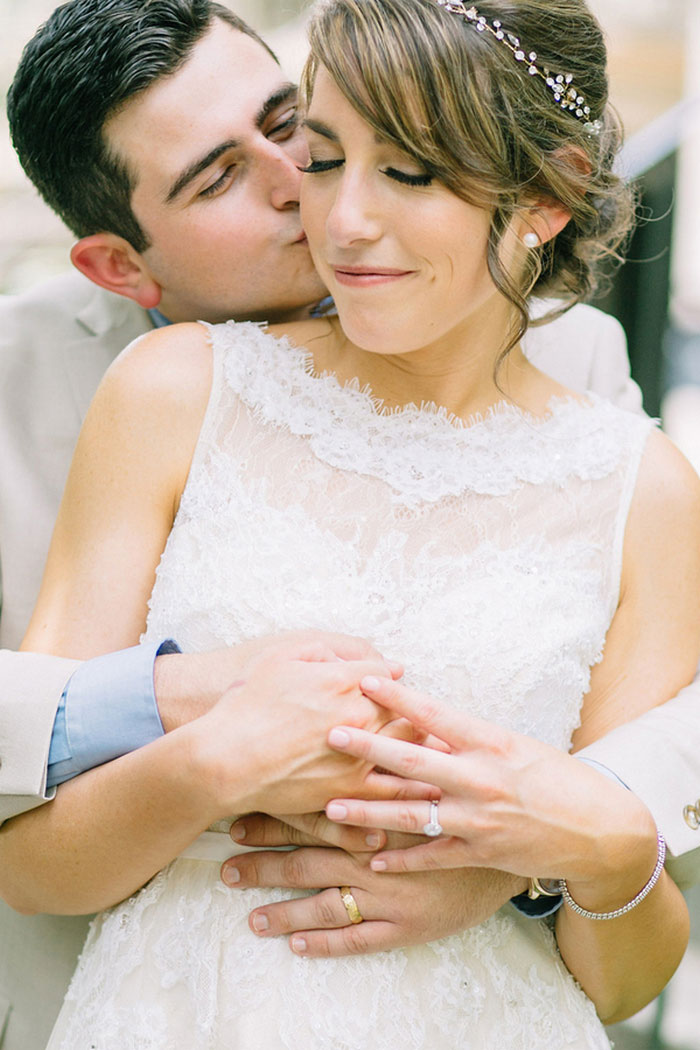 bride and groom portrait in Savannah