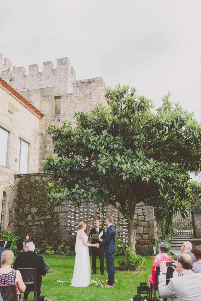 outdoor portugal wedding ceremony