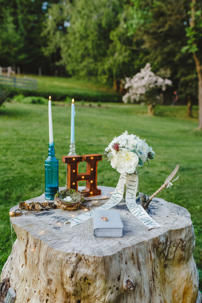 elopement ceremony table