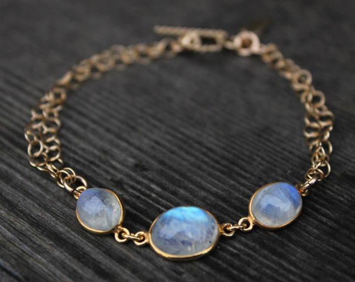 Gold-Moonstone-Bracelet