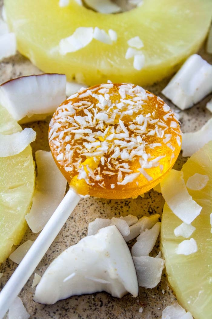 Pineapple-Coconut-Lollipop