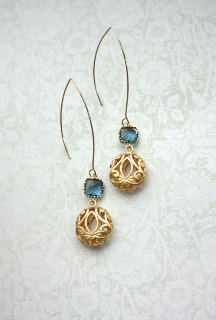 Saphire-Gold-Earrings