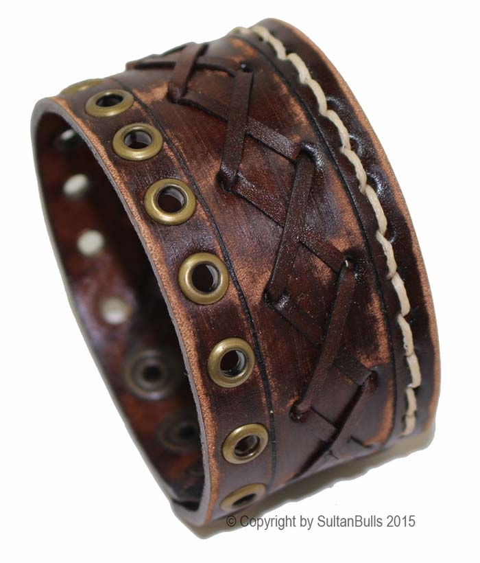 Christmas-Leather-Bracelet