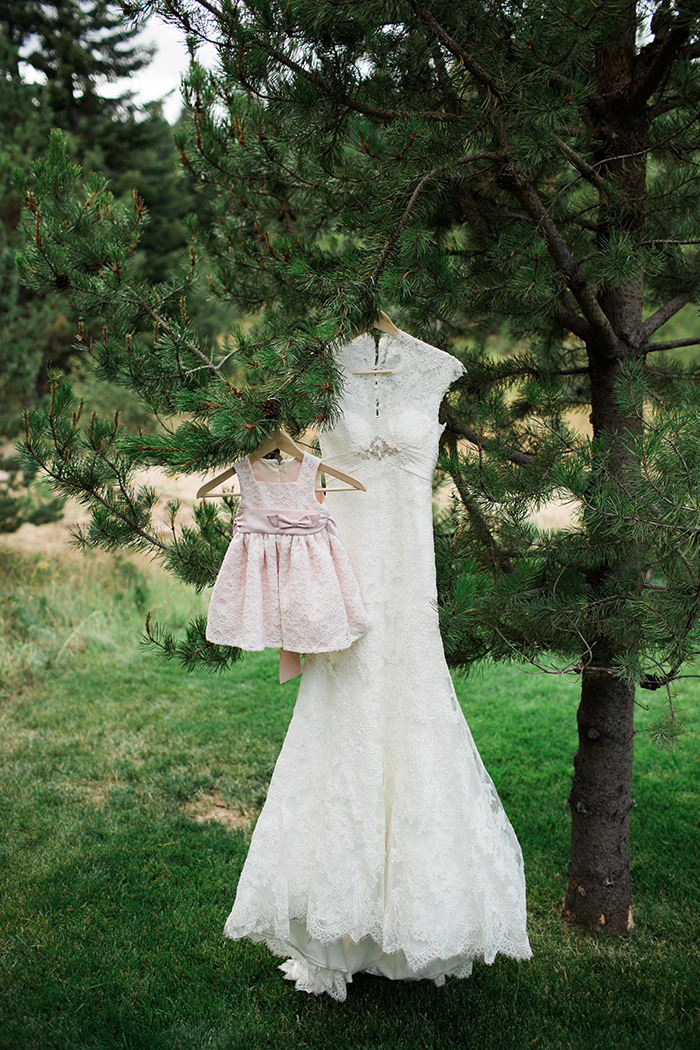 Mount-Hood-Oregon-backyard-wedding-Kristin-Gregory-48