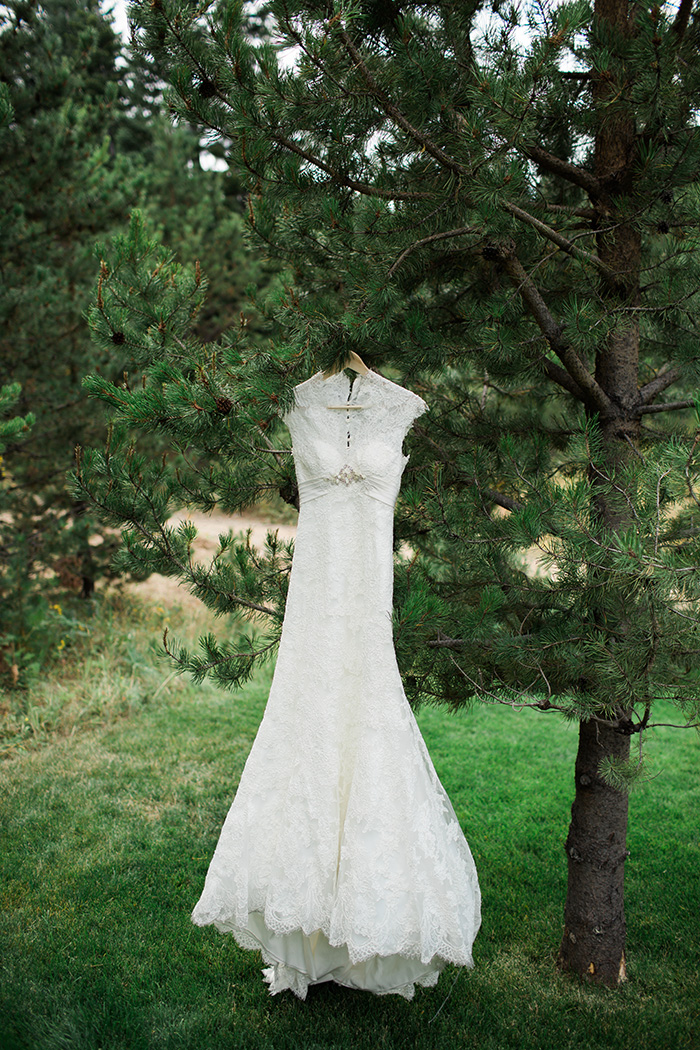 Mount-Hood-Oregon-backyard-wedding-Kristin-Gregory-49