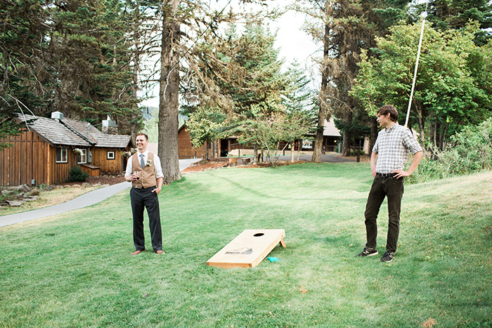 Mount-Hood-Oregon-backyard-wedding-Kristin-Gregory-8