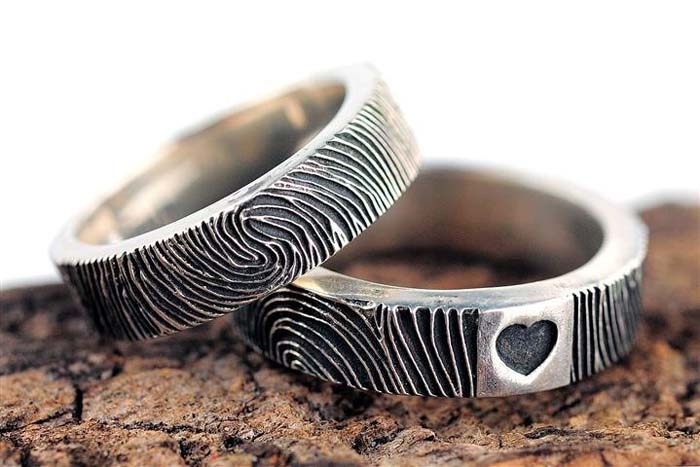 Fingerprint-Wedding-Band-Mens