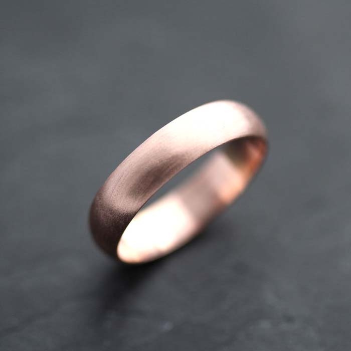 Rose-Gold-Mens-Wedding-Band