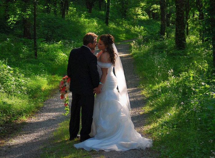 Tennessee-Intimate-Weddings-at-Butterfly-Hollow-9