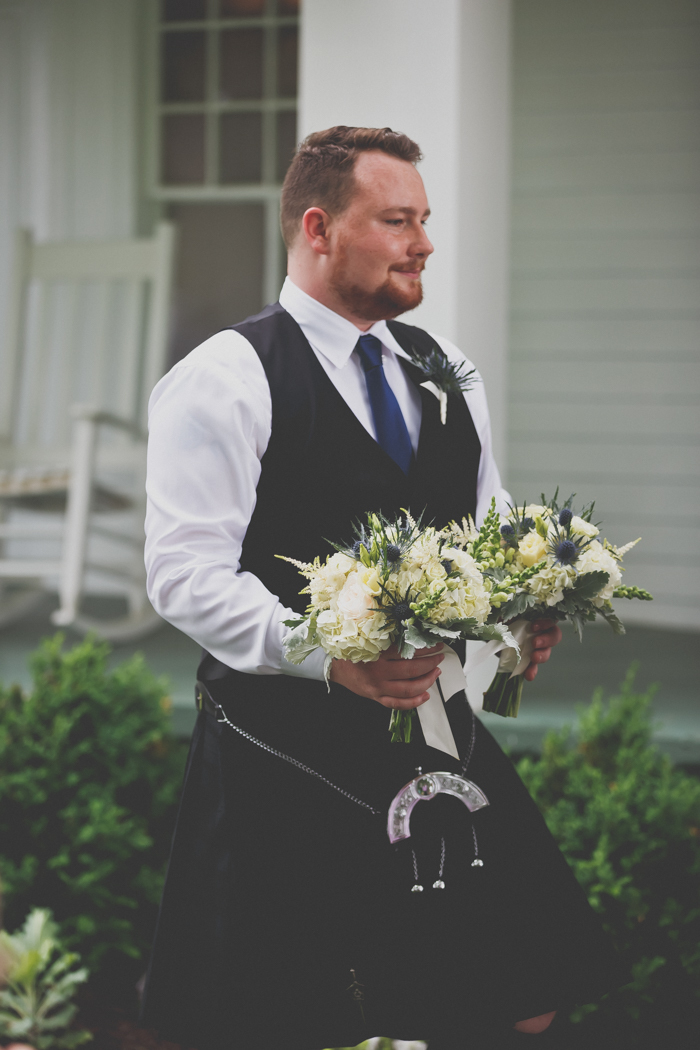 intimate-michigan-barn-wedding-zingermans-cornman-farms-marlo-allan-19