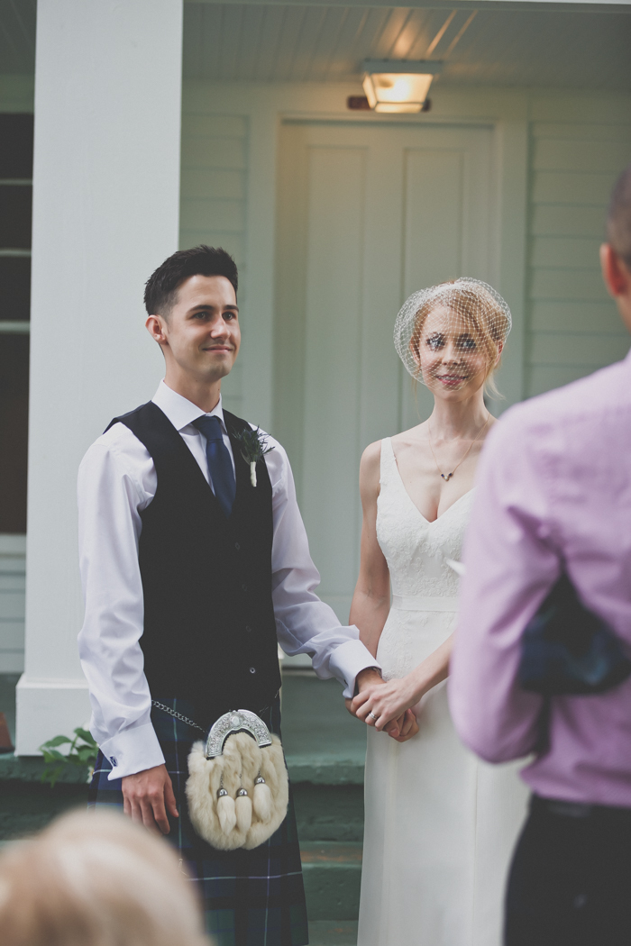 intimate-michigan-barn-wedding-zingermans-cornman-farms-marlo-allan-7