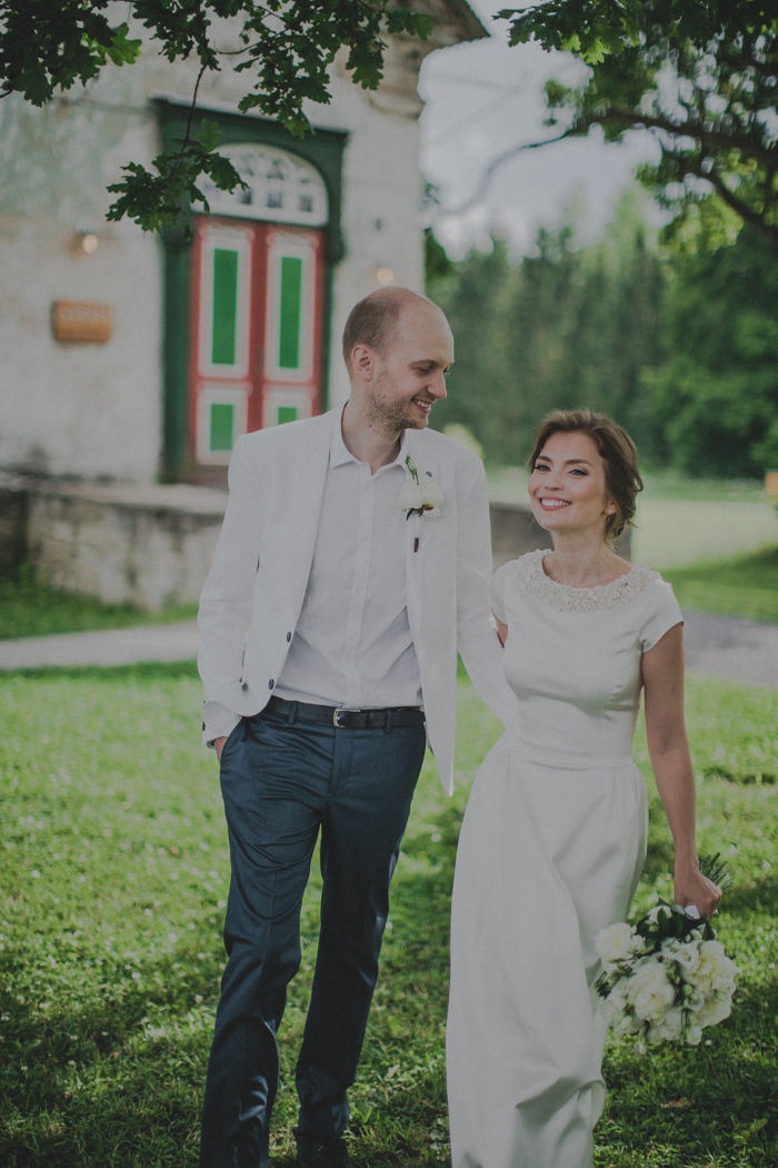 Manor-Estonia-Intimate-Wedding-Kelli-Mart-6