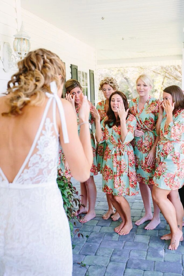 11 Bridesmaids’ Robes