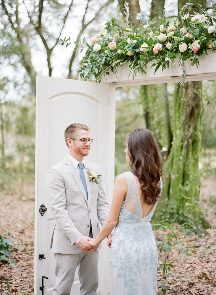 Pantone-styled-shoot-elopement-by-Emily-Katharine-35