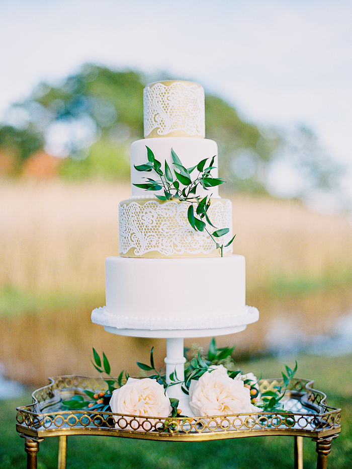 charleston-south-carolina-golden-hour-intimate-wedding-styled-shoot-15