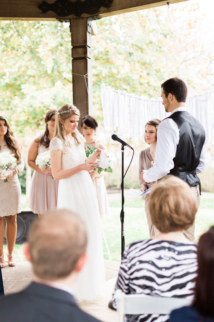 bride reading her vows