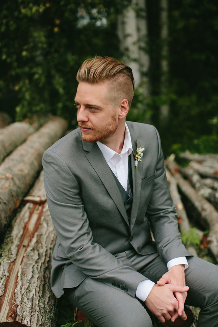 groom portrait