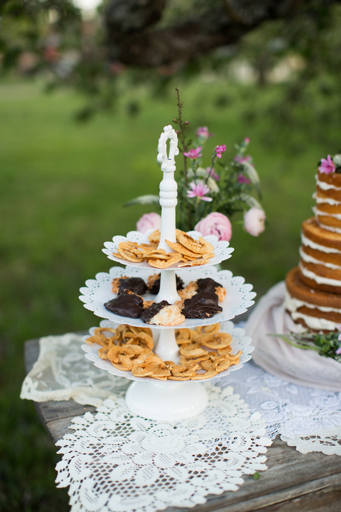 apple-orchard-wedding-styled-shoot-Brooke-Ellen-Photography-49