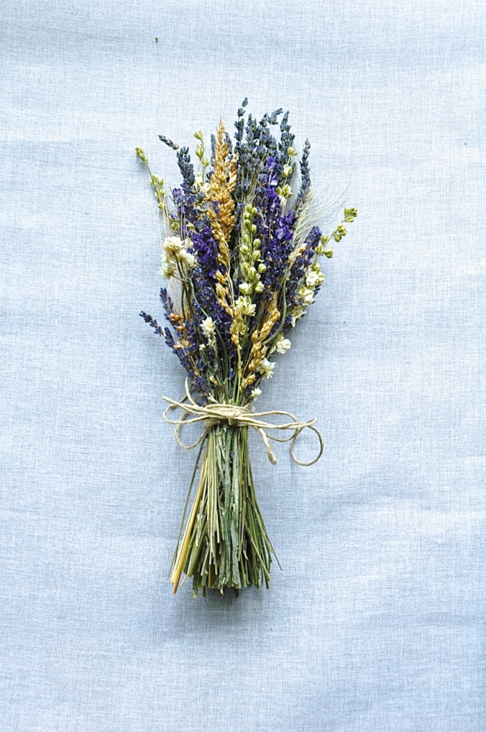 dried lavander bouquet