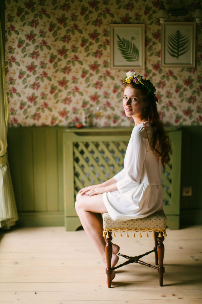 bride portrait getting ready